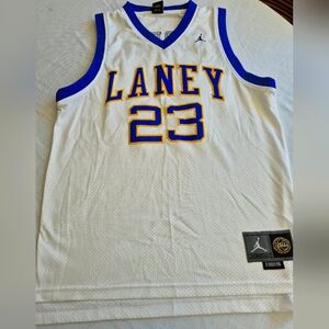 Michael Jordan #23 Laney Basketball Jersey size M